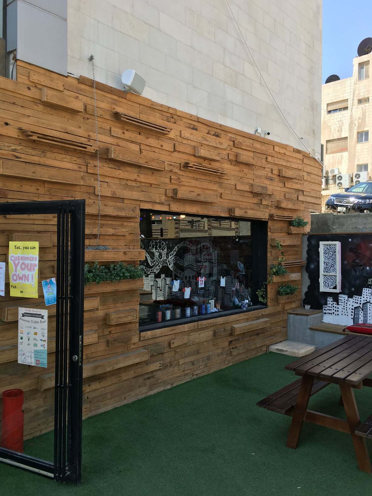 Mlabbas Abdoun Shop (1) Outdoor Audio System